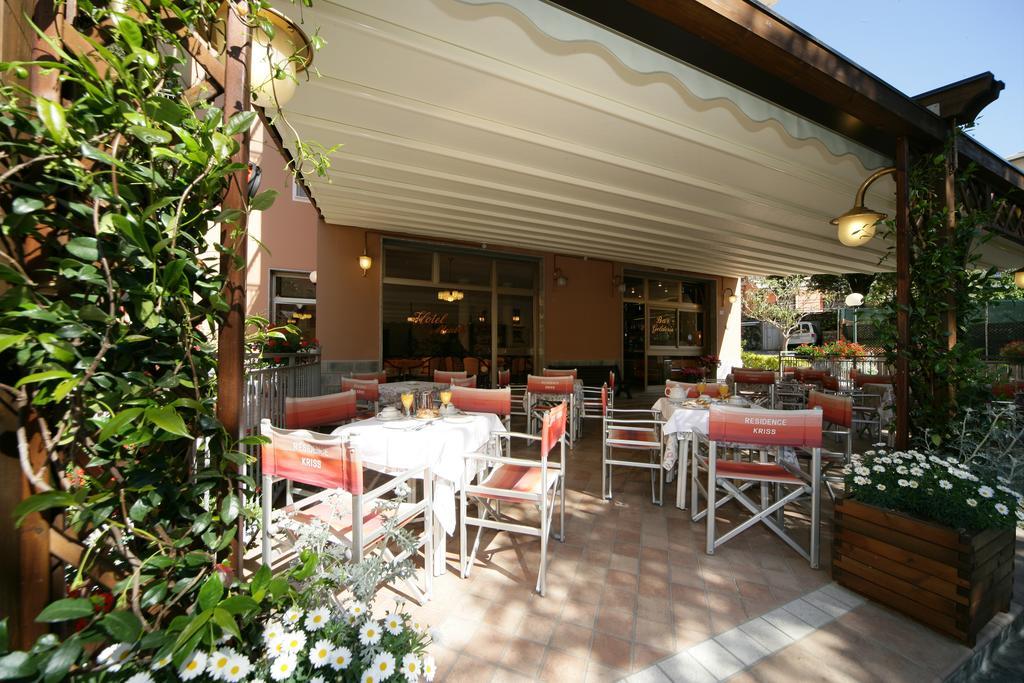 Residence Hotel Kriss Дейва Марина Екстериор снимка